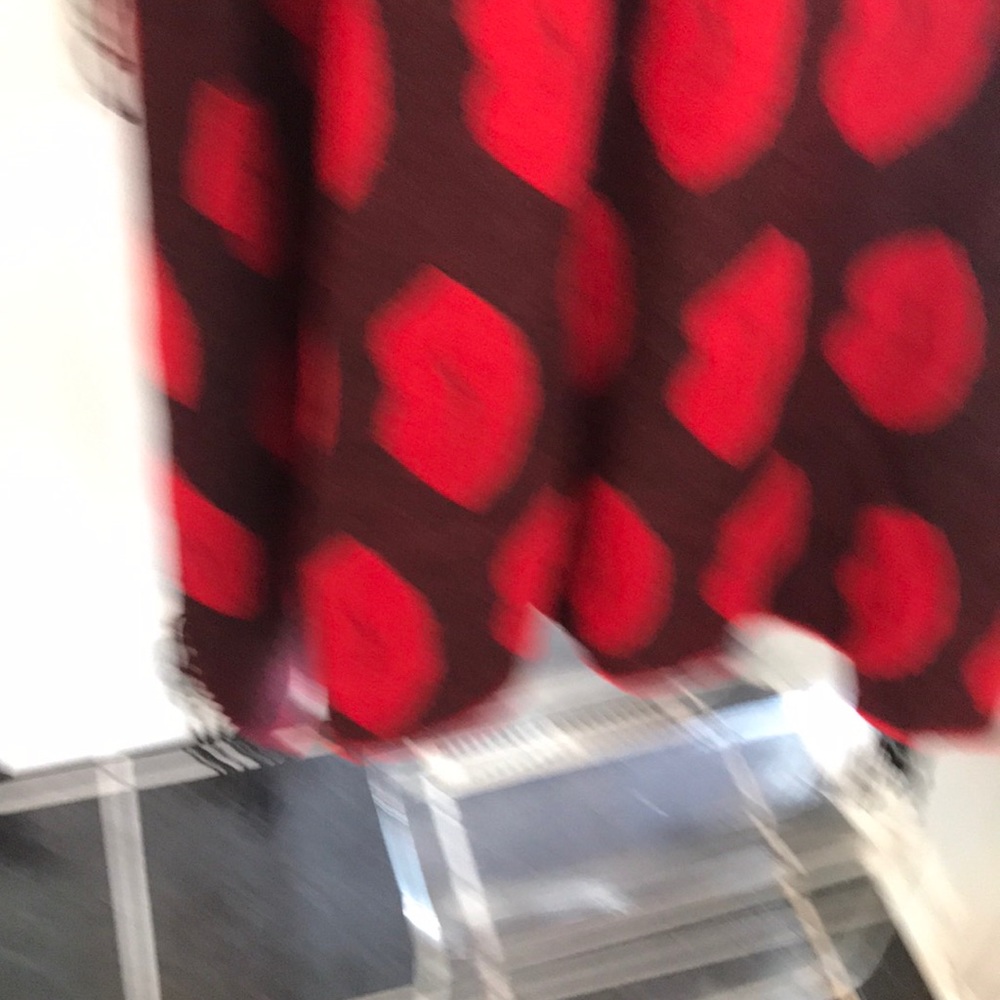 Victoria Secrets Colossal scarf/wrap - Picture 7 of 8